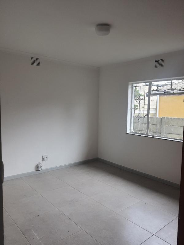 To Let 3 Bedroom Property for Rent in De Kuilen Western Cape